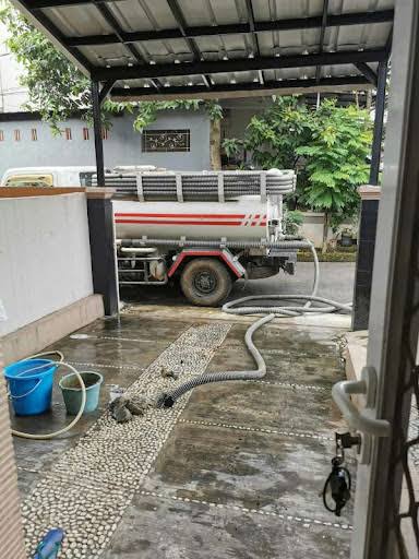 Dokumentasi pekerjaan sedot WC Probolinggo